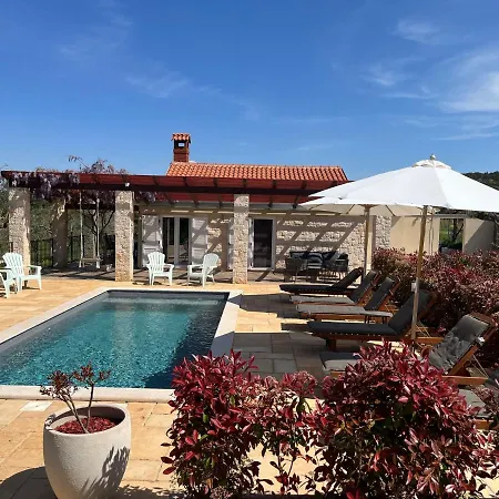 Mit Pool Affittacamere